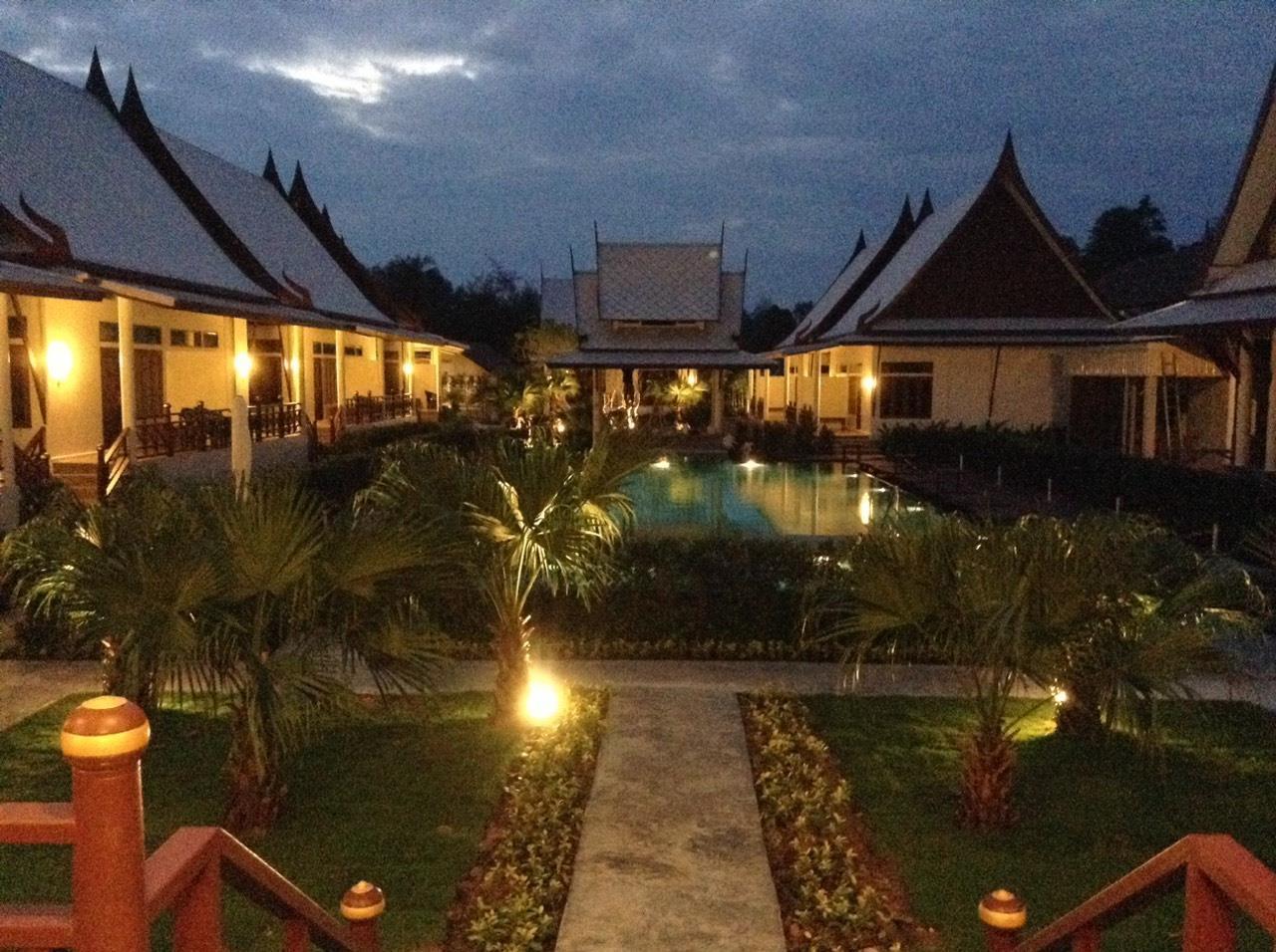 Bhu Tarn Koh Chang Resort & Spa Exterior foto